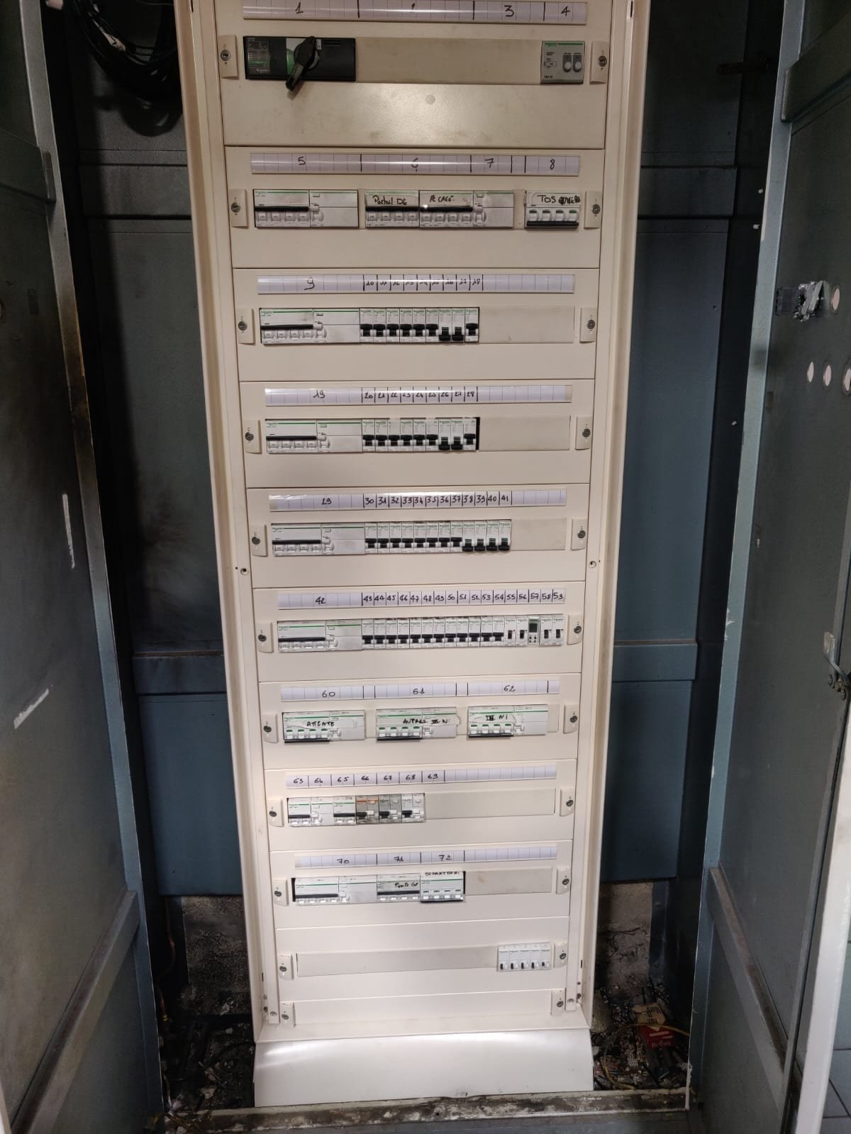 Mise aux normes électriques de locaux tertiaires – Région PACA