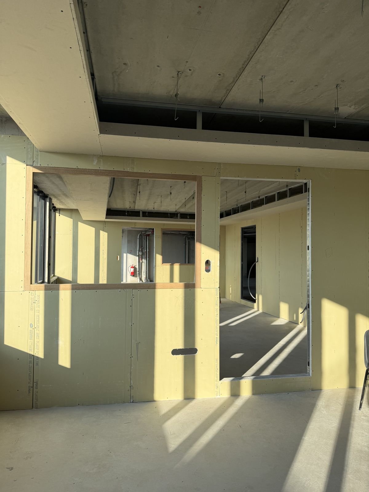 Nouveaux espaces : bureaux, auditorium et espaces de réception – La Ciotat (13)