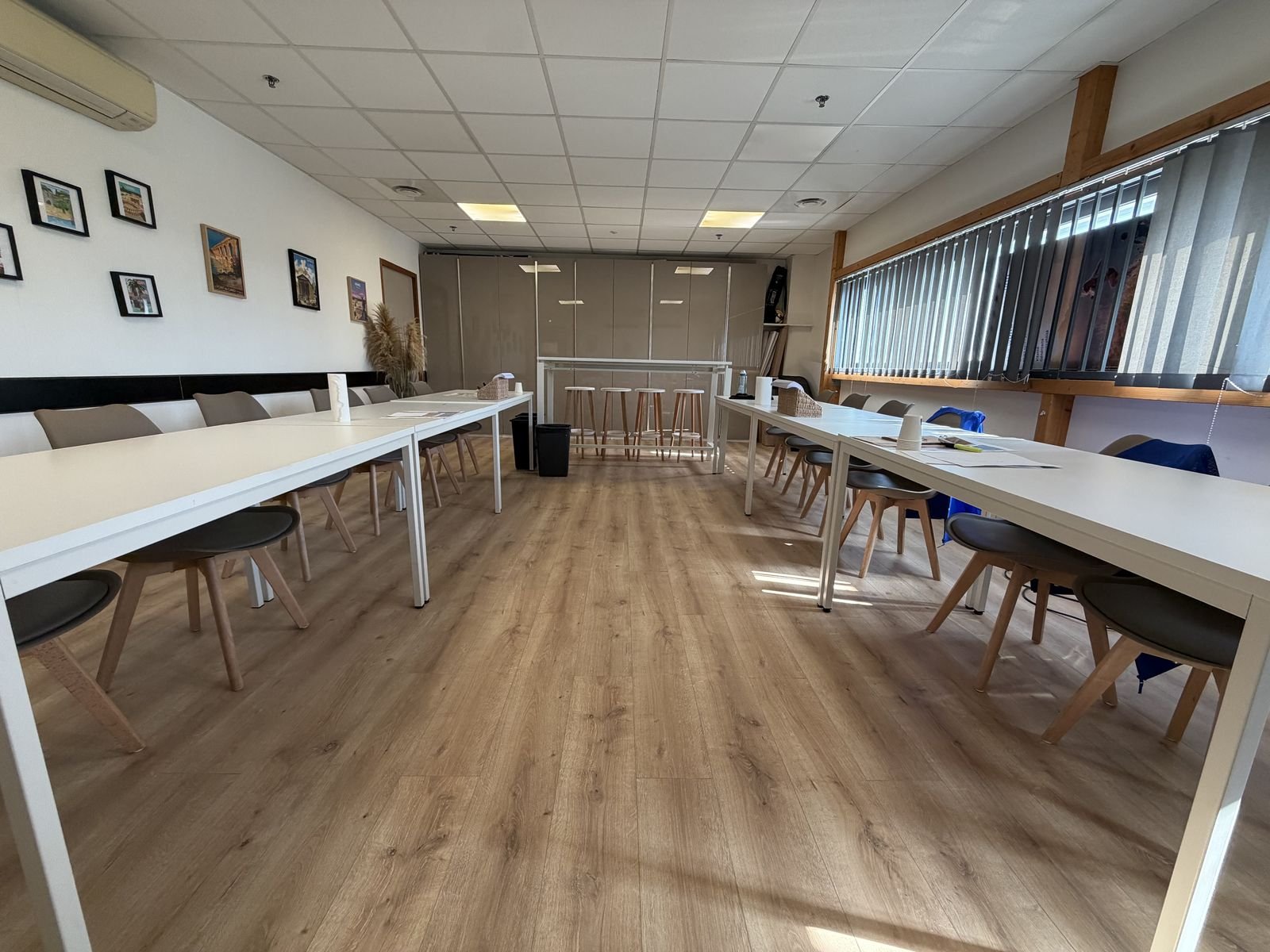Rénovation du sol d'une salle de réunion – Nîmes (30)