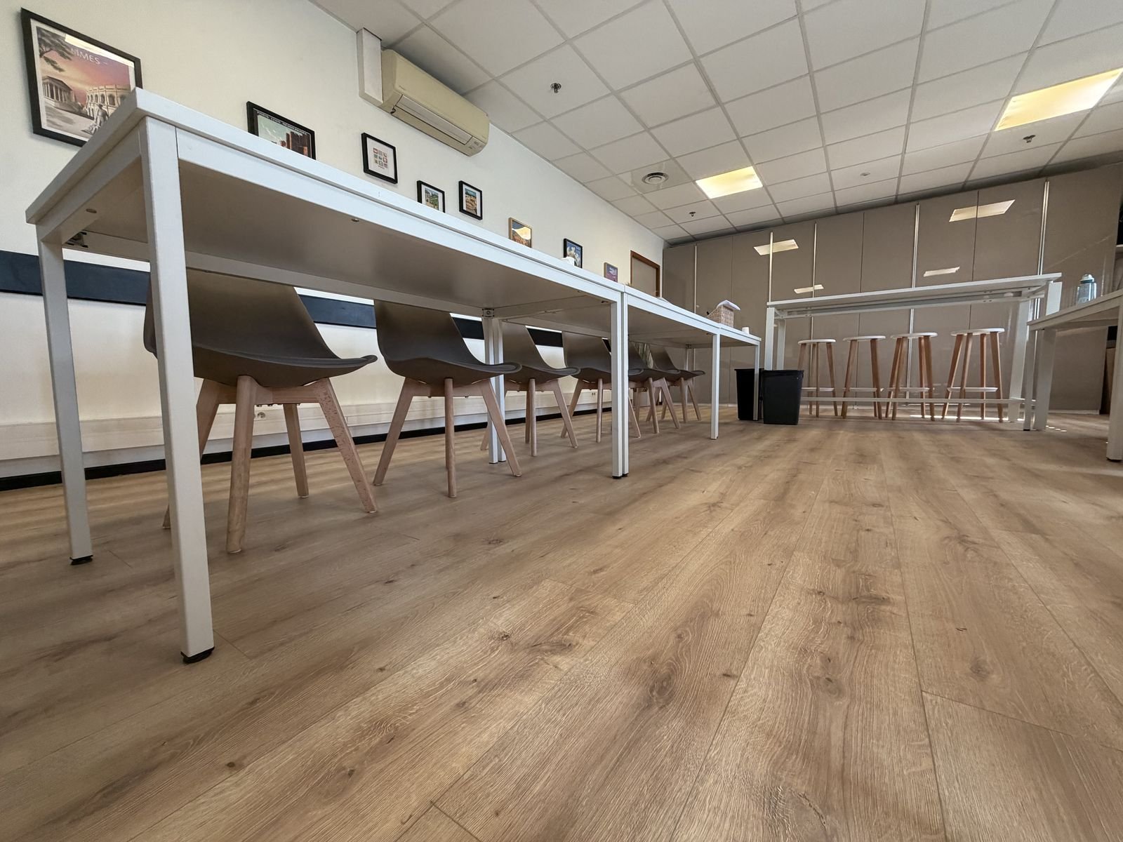 Rénovation du sol d'une salle de réunion – photo 3