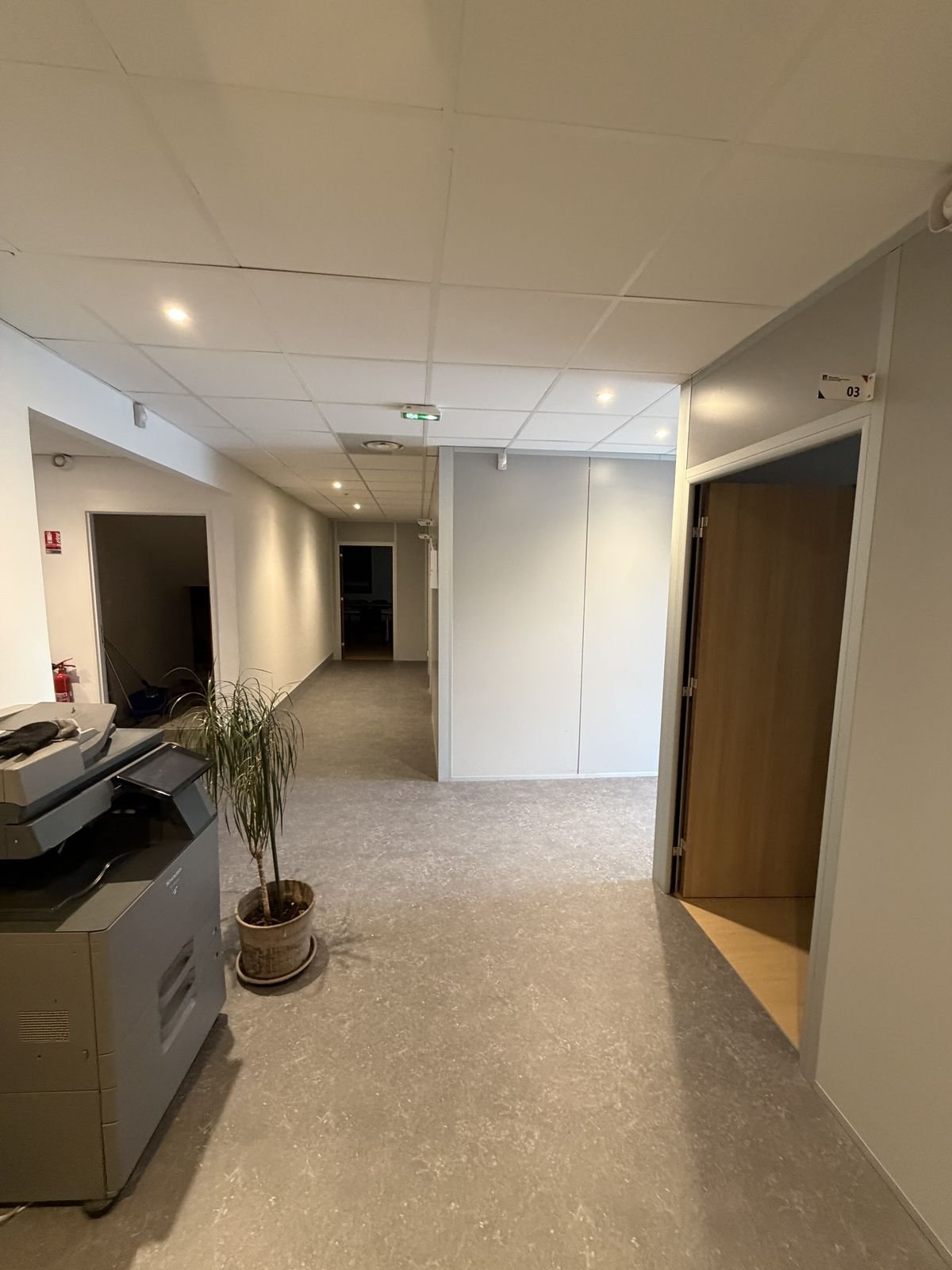 Changer le sol de bureaux occupés sans arrêter l'activité